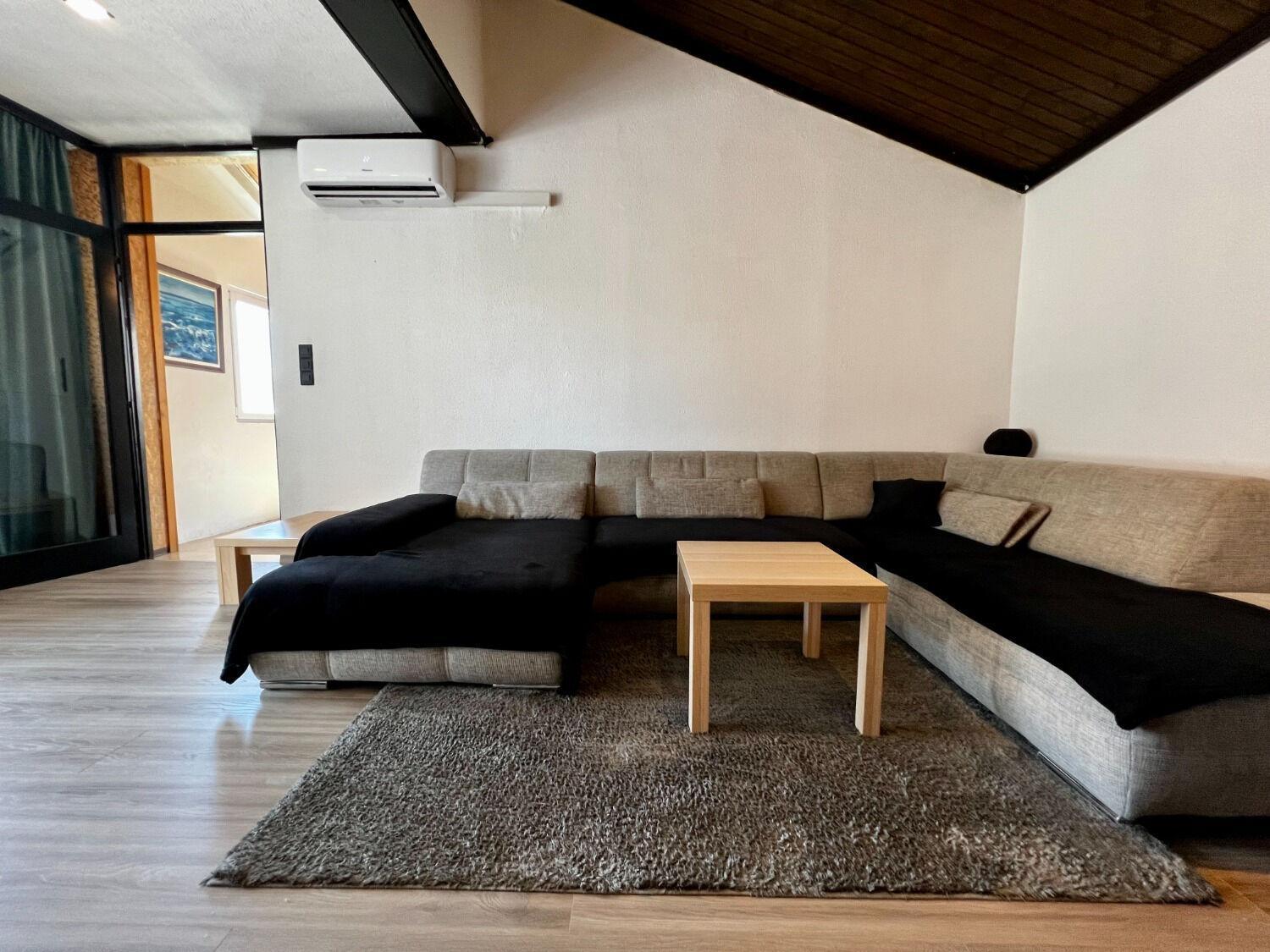 Apartment Denis - Great Location & Large Terrace Makarska Exterior photo